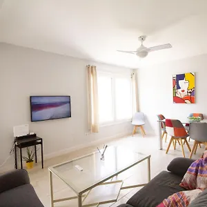  Apartamento Primera línea de playa terraza y vista al mar
